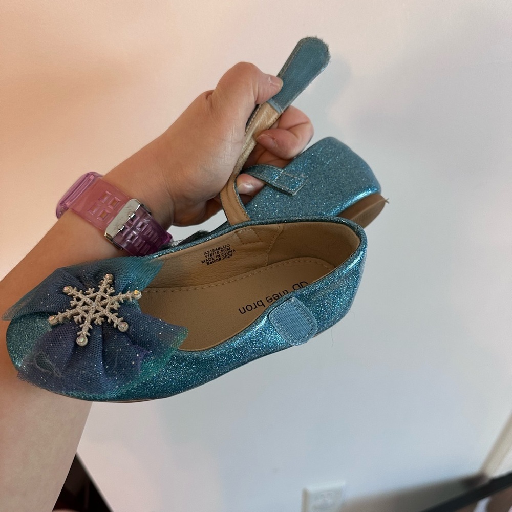 Princess Elsa Frozen glitter dress-up shoes - Picture 7 of 7